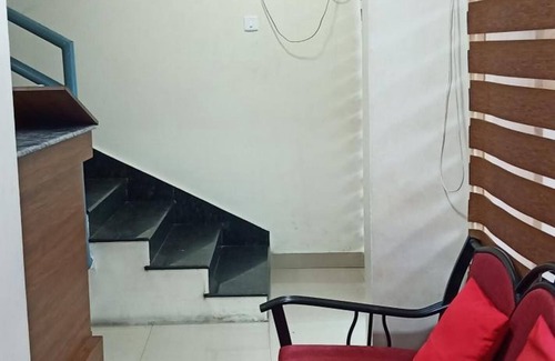 Onamthuruth Hotel | Brindavan Residency