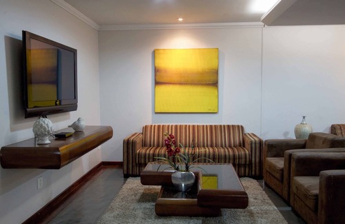 Amambai Hotel | Bristol Exceler Plaza Hotel