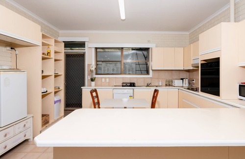 Maryborough Hotel | Bristol Hill Motor Inn