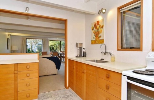 Saint Albans House | Bristol Street - 2 Bedroom holiday home in Merivale