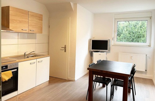 Rhein-Erft-Kreis District Apartment | Brl01 - Apartment in Brühl-mitte, 60qm, 2 Zimmer, Max. 4 Personen
