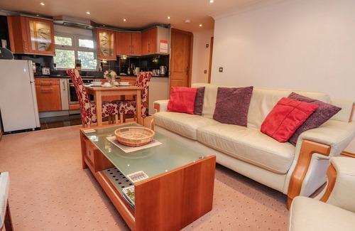 Oakworth Cottage | BRONTE COTTAGE, romantic, character holiday cottage in Oakworth