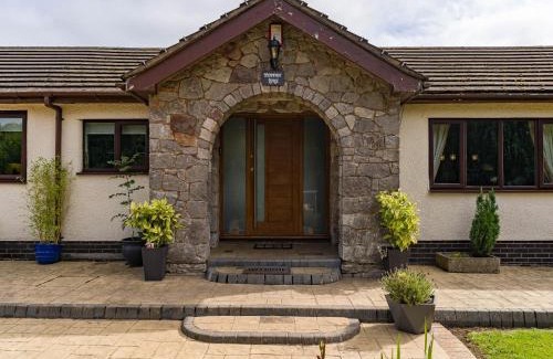 Lloc House | Brookway Lodge