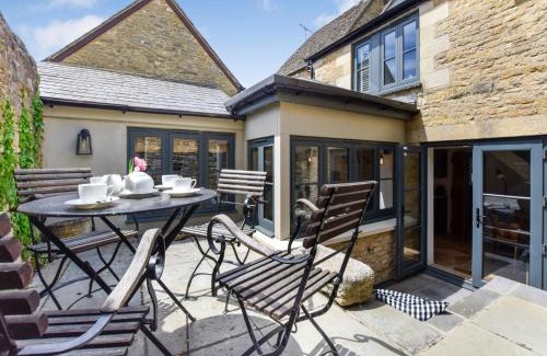 Charlbury House | Browns Cottage