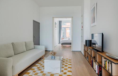 Ixelles Apartment | Brussels Flagey Elegant
