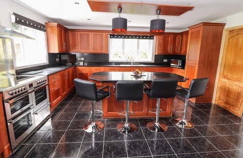 Denbigh Cottage | BRYN AWEL, family friendly, country holiday cottage in Denbigh