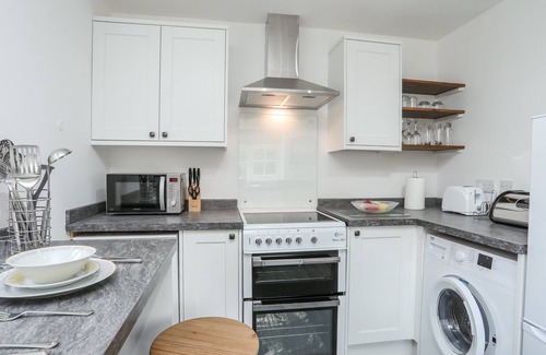 Pentraeth Cottage | BRYN BACH, pet friendly, character holiday cottage in Pentraeth