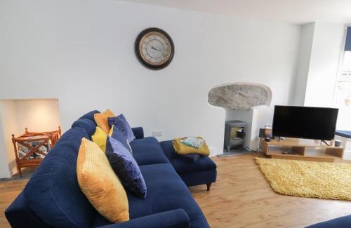 Borth-y-Gest House | Bryn Derfel