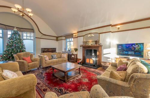 Criccieth House | Bryn-Hir-Mawr