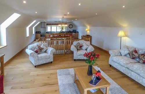 Howey Cottage | BRYNHIR FARM, family friendly, luxury holiday cottage in Howey
