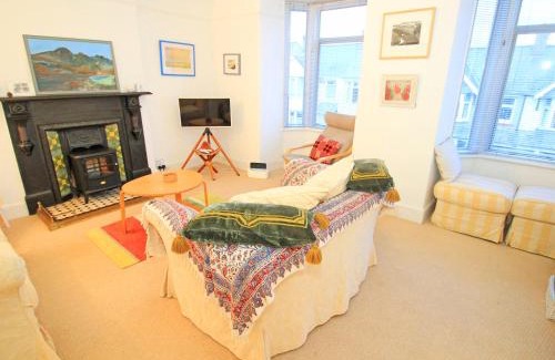 Borth-y-Gest House | Brynmor