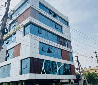 Eluru Hotel | BSR plaza