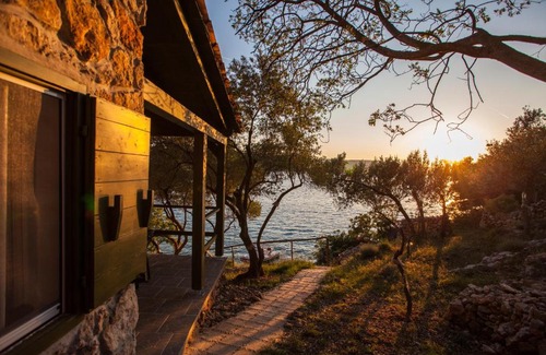 Cres House | BUC-Vila Nada