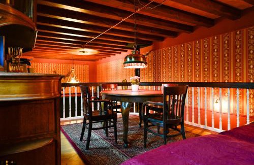 Altlandsberg House | Buchholz Saloon