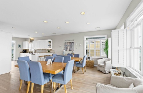 Ash House | Bucket List OIB is a pristine 2nd row 5 bedroom, 5 bathroom beach home with a private pool and elevator and incredible views of the ocean