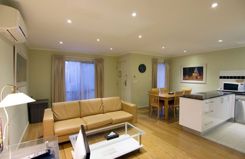 Highett Apartment | Buckingham Apartment