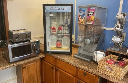 Buffalo Hotel | Budget Host Inn Buffalo