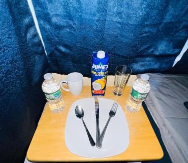 Hartford House | Budget Room Minutes From Downtown