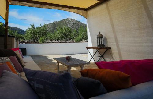 Jalon Bed & Breakfast | Buena Idea - Adults Only