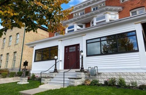 Allentown House | Buffalo Guesthouse