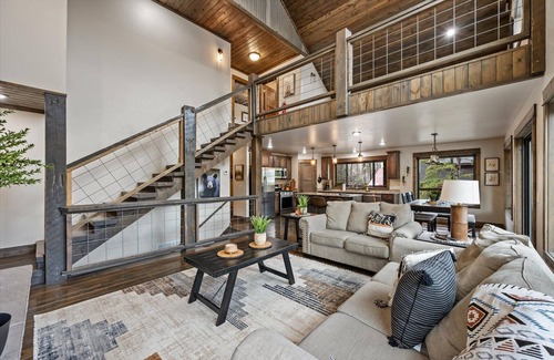 Lead House | Bullock`s Ridge | 5 Bed, 3 Bath