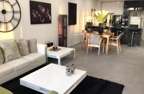 Bundoora Apartment | Bundoora Uni Hill 2bdr 2bth 1car