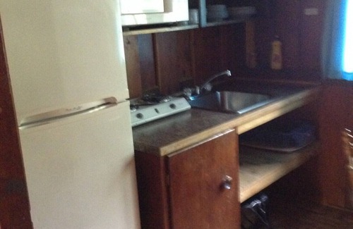 East Kootenay Cabin | Bungalow #5 with outdoor hot tub