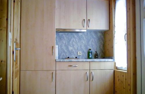 Barth House | Bungalow am Waldrand