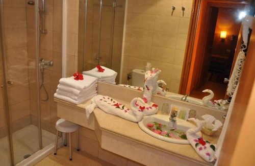 El Aouina House | Bungalow de Luxe en Bord de Mer a Nabeul