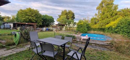 Furstenwalde/Spree Apartment | Bungalow Helga