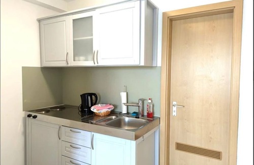 Neubrandenburg House | Bungalow House D - Schullandheim