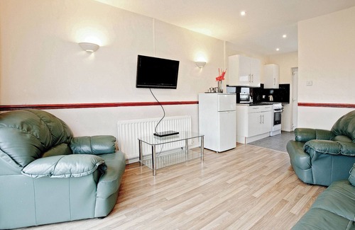 Trearddur Bay Cottage | Bungalow with one double with wash basin, one double and one twin.