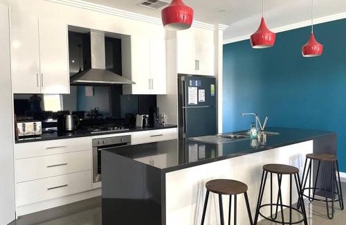 Port Hughes House | Bunker View