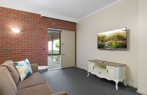 Swan Hill Hotel | Burke And Wills Motor Inn Swan Hill