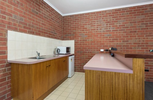 Swan Hill Hotel | Burke And Wills Motor Inn Swan Hill