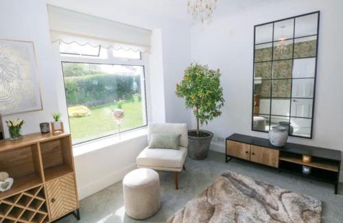 Llanrhidian Higher House | Burry House North Gower