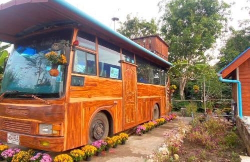Phrao House | Bus Resort
