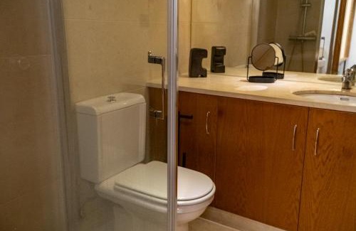 Carnaxide Apartment | Business office - Studio with garage