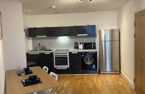 Cardiff City Centre Apartment | Bute Terrace Apartment - Cardiff City Center