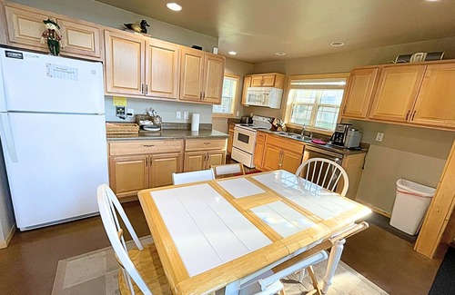 Butternut House | Butternut Lake Sunset Cabin | 3 Bed, 1 Bath