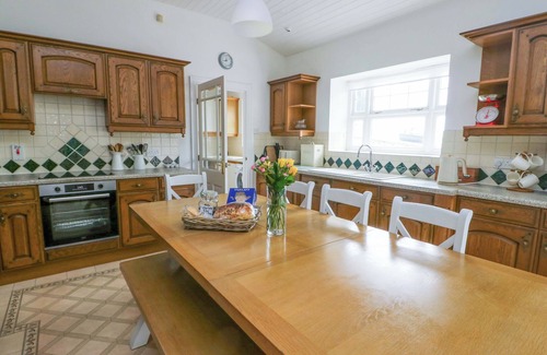 Llangefni Cottage | Bwthyn Clai
