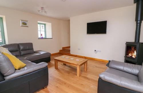 Crymych House | Bwthyn Eisteddfa Fach