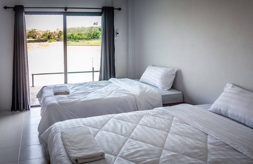 Lom Sak Hotel | C-CODE RESORT