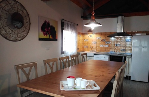 Jarandilla de la Vera Apartment | C R * Apartment Planeta Vera (Oak), designed for families and groups