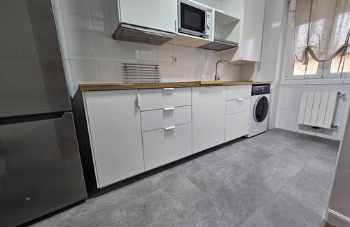 Suances Apartment | C12A01 Coqueto apartamento con piscina y garaje