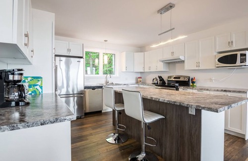 St-Francois-de-l'Ile-d'Orleans House | La Maison des Sous-bois