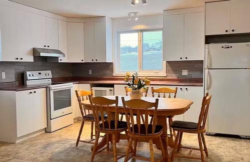 St-Francois-de-l'Ile-d'Orleans House | Head to Île d'Orléans