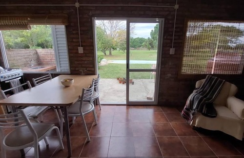 Arroyo Leyes House | Cabaña acogedora y muy luminosa en arroyo leyes