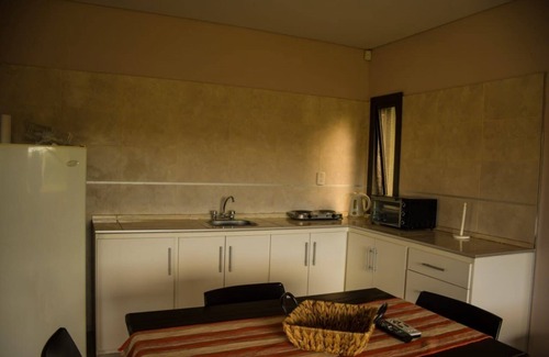 Cuadro Nacional Cabin | Cabaña los Abuelos.aire de Montaña Lugar Para Descansar con Mucha Vegetación