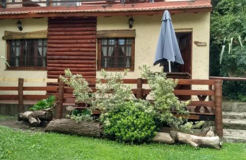 Potrero de los Funes Cabin | Cabañas de Tronco Silvestre